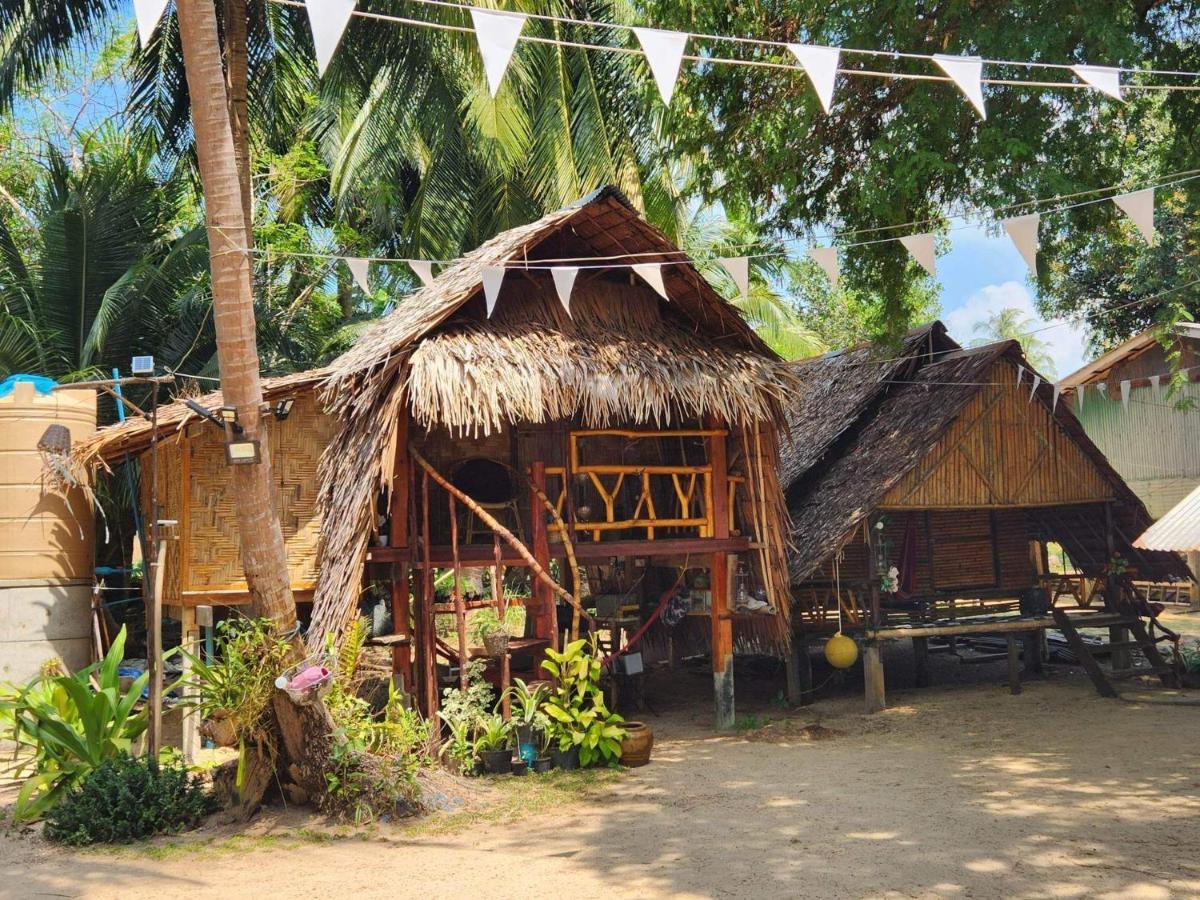 Malee Homestay Ko Por Exteriör bild